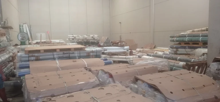 Lonas disponibles en almacén